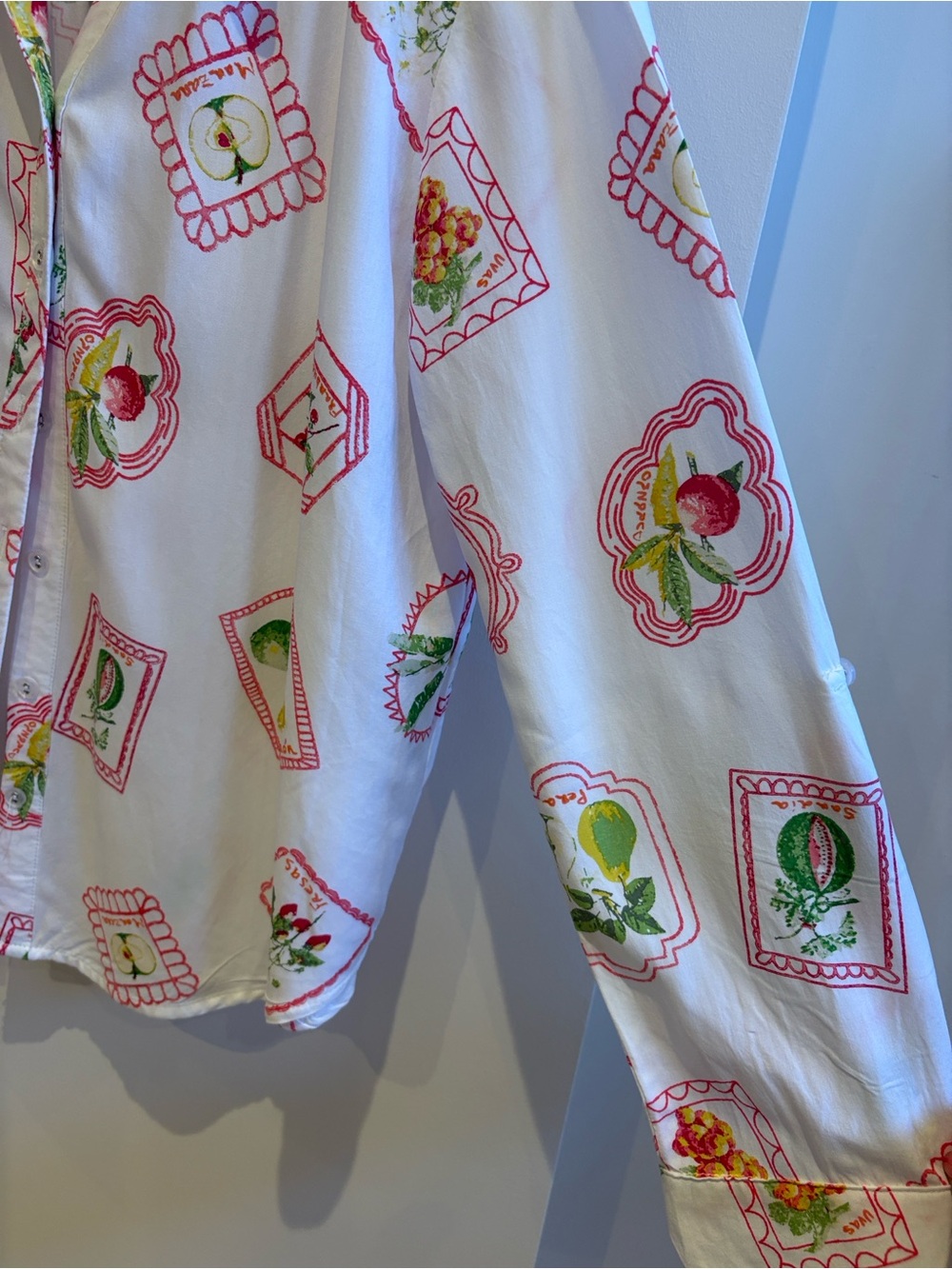 Jane and Delancey White Button Down Shirt with Red and Green Print small size - Picture 10 of 11